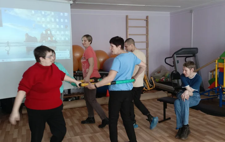 Праздник ко Дню братьев и сестёр Праздник ко Дню братьев и сестёр