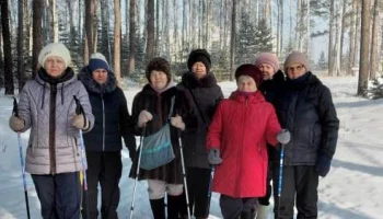 Польза зимних прогулок для людей в пожилом возрасте