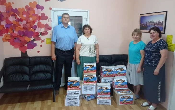 Отправлена гуманитарная помощь школьникам Луганска Отправлена гуманитарная помощь школьникам Луганска